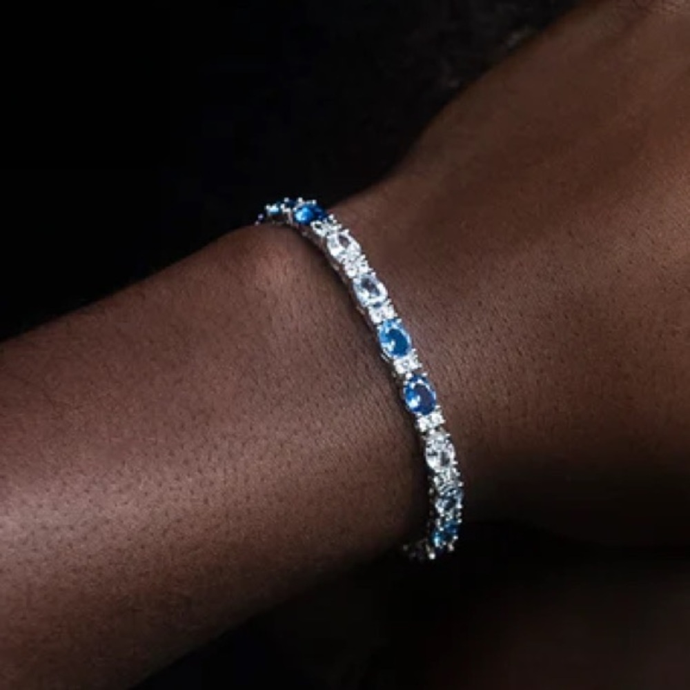 NWOT Mixed Blue Oval Tennis Bracelet
